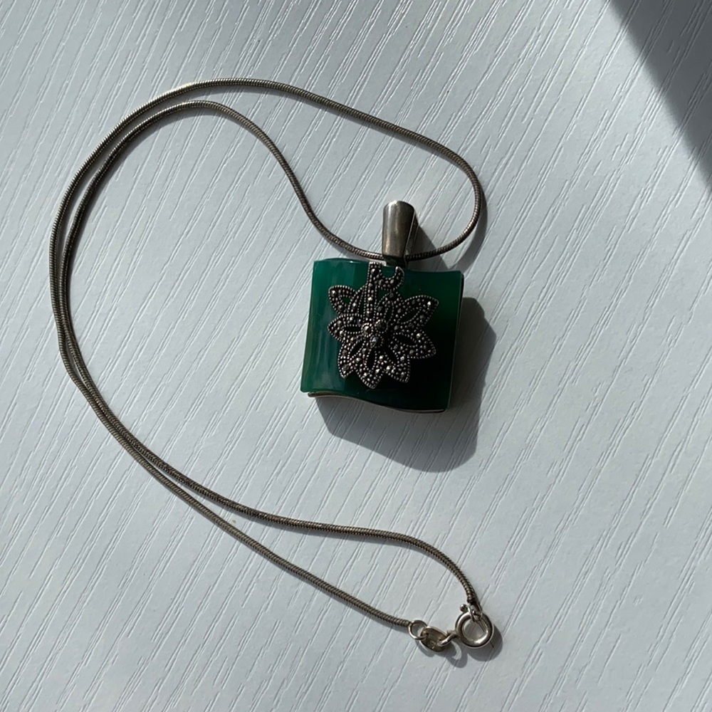 Vintage green stone sterling silver necklace